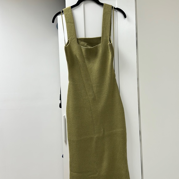 Dresses & Skirts - Matcha open back dress with slit